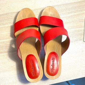 Madewell Clara Clog sandal in lipstick red